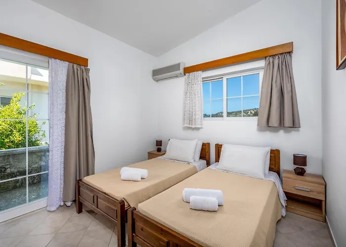 Villa Yannis Place *