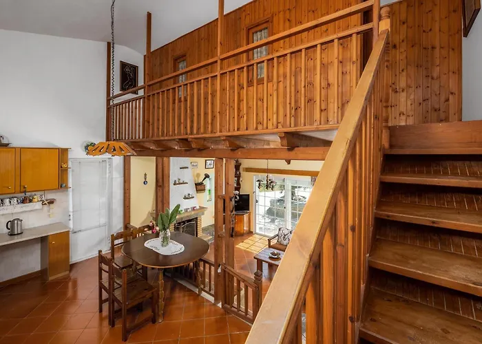 Yannis Place * Paradisi (Rhodes)