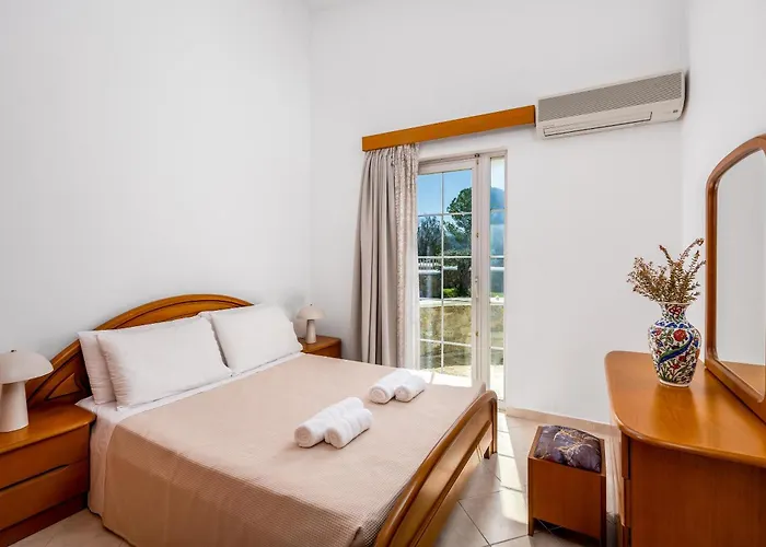 Yannis Place Villa Paradisi (Rhodes)