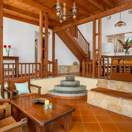 Yannis Place * Paradisi (Rhodes)