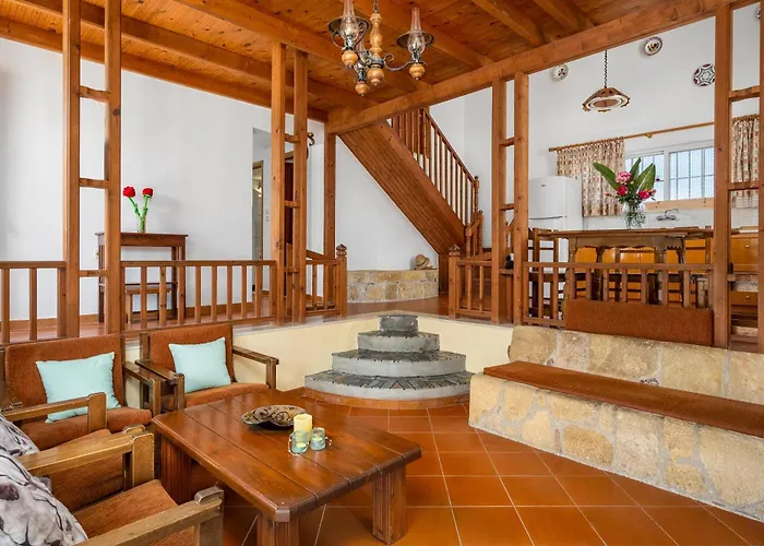 Yannis Place * Παραδείσι