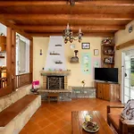 Vila Yannis Place