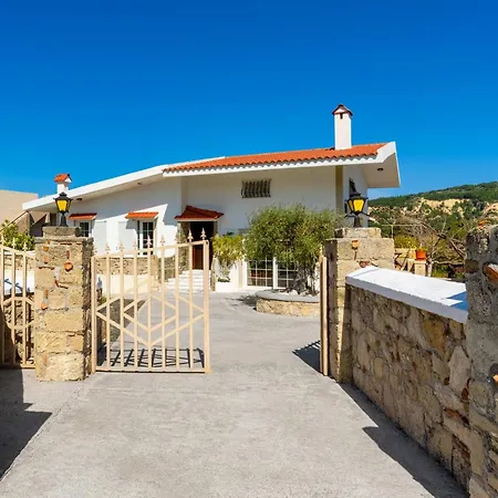 Villa Yannis Place Paradeísion