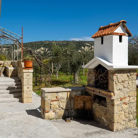 Yannis Place Paradeísion