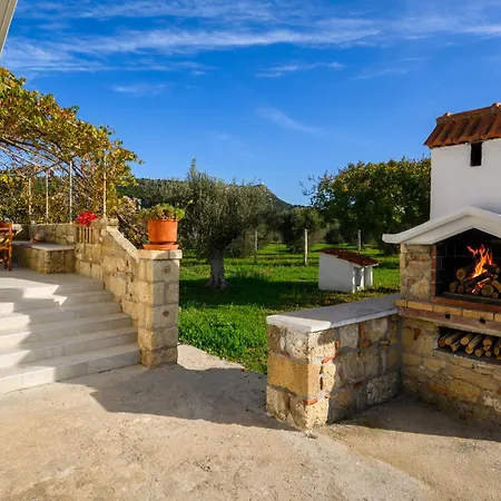 Vila Yannis Place